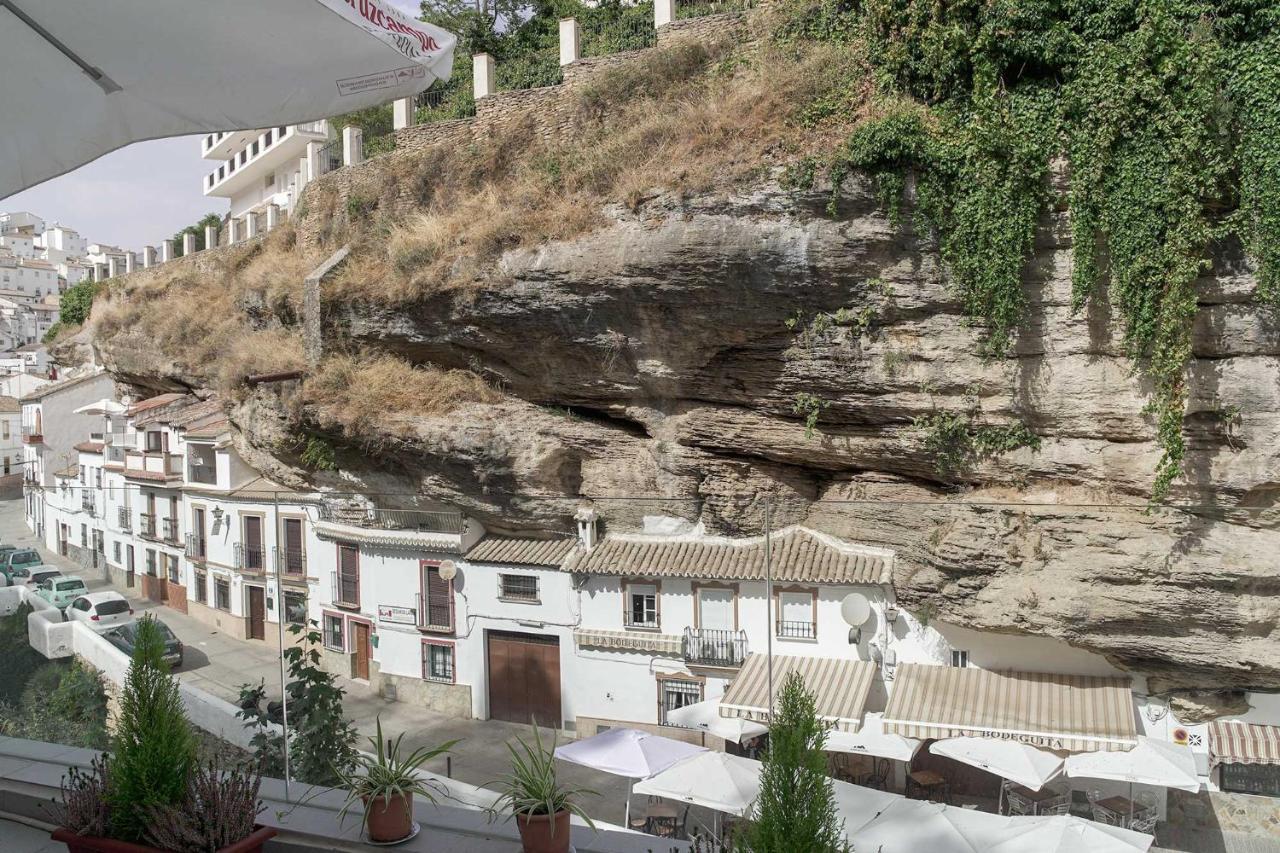 Casa Rural Las Cuevas De Setenil Setenil De Las Bodegas Exterior photo