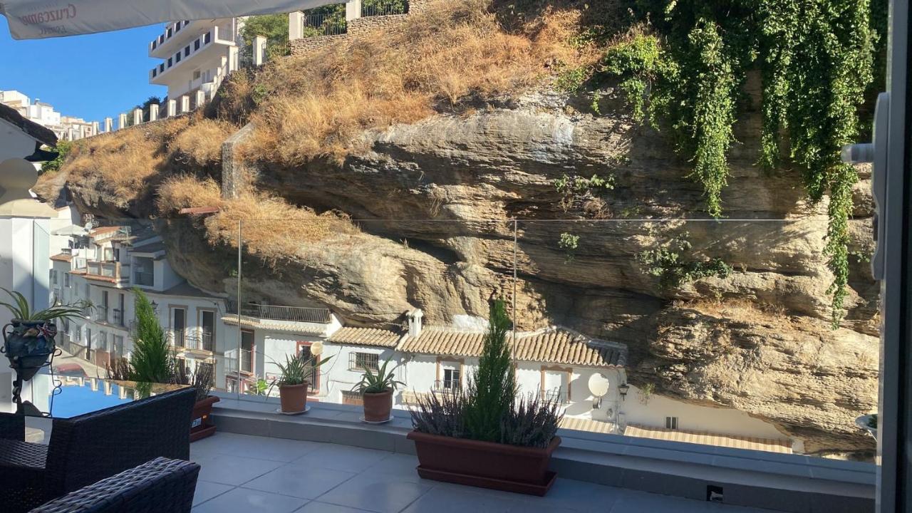 Casa Rural Las Cuevas De Setenil Setenil De Las Bodegas Exterior photo
